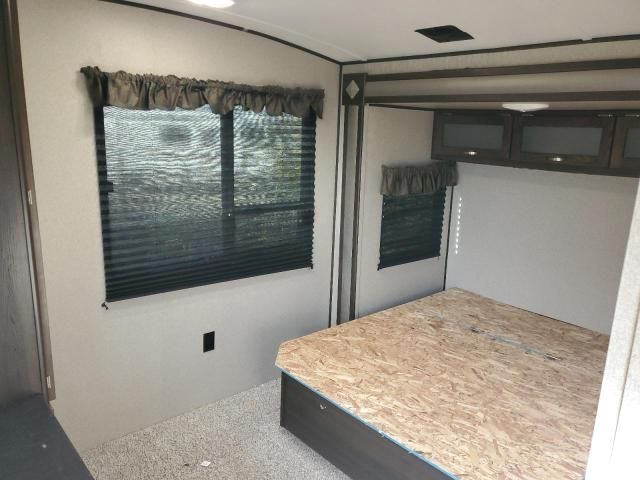 2018 Keystone Springdale Series m