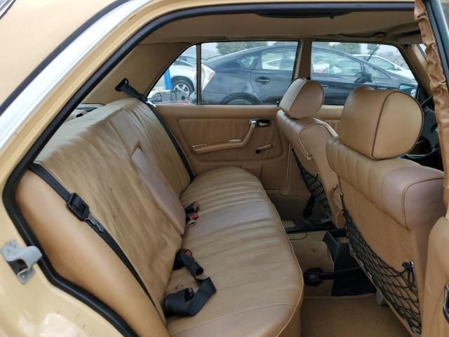 1982 Mercedes-Benz 240 D