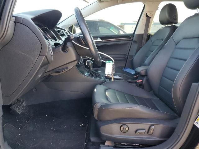 2016 Volkswagen Golf S/SE