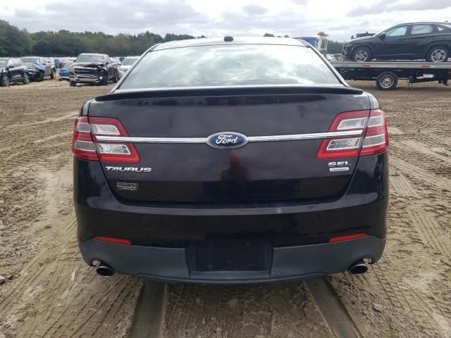 2013 Ford Taurus SEL