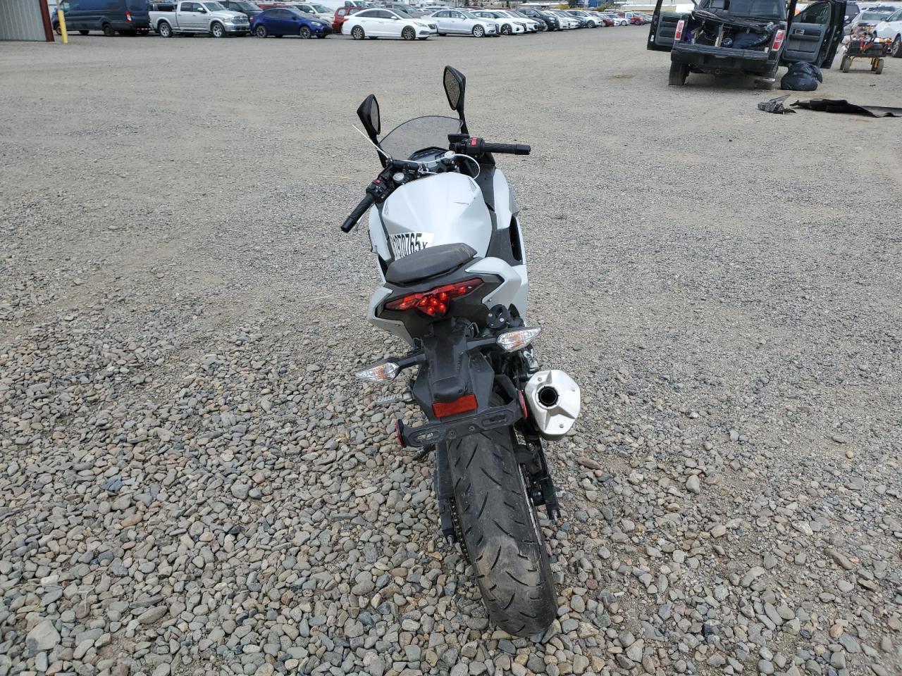 2025 Kawasaki EX500 H