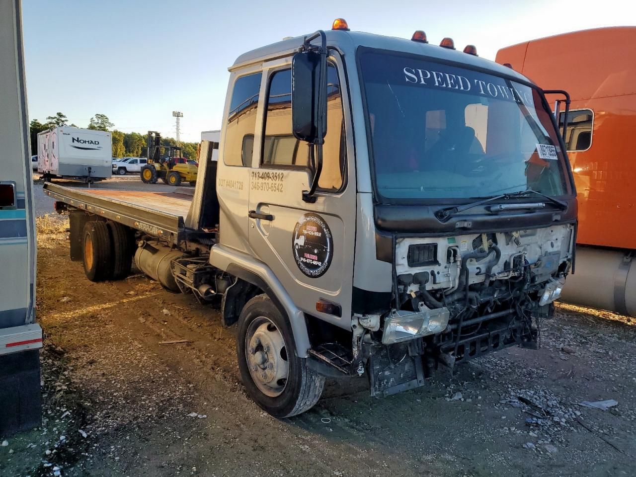 2007 Nissan UD Rollback TOW Truck