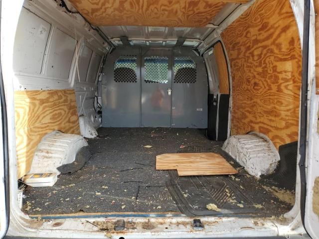 2001 Ford Econoline E250 Van