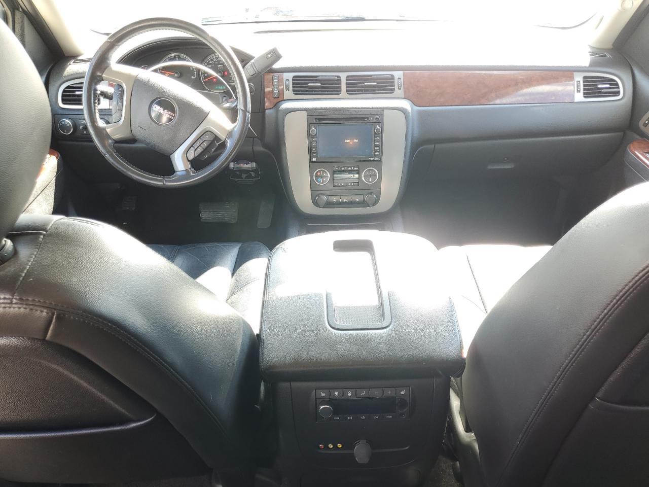 2011 GMC Yukon slt
