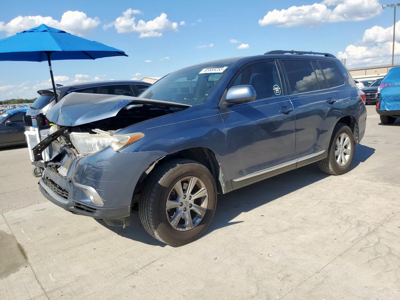 2013 Toyota Highlander Base