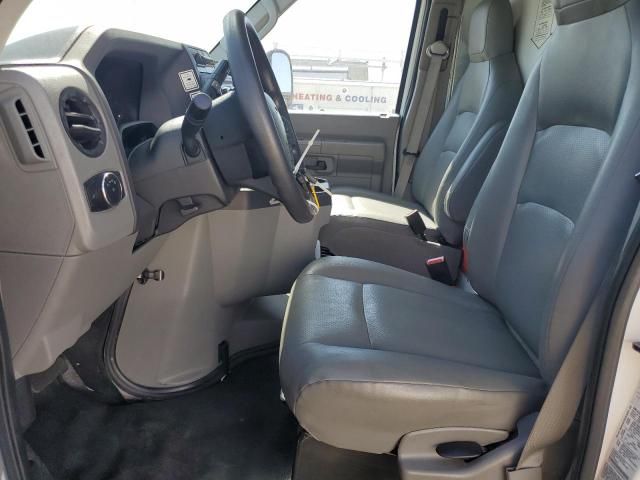 2022 Ford Econoline-Expeditor Truck
