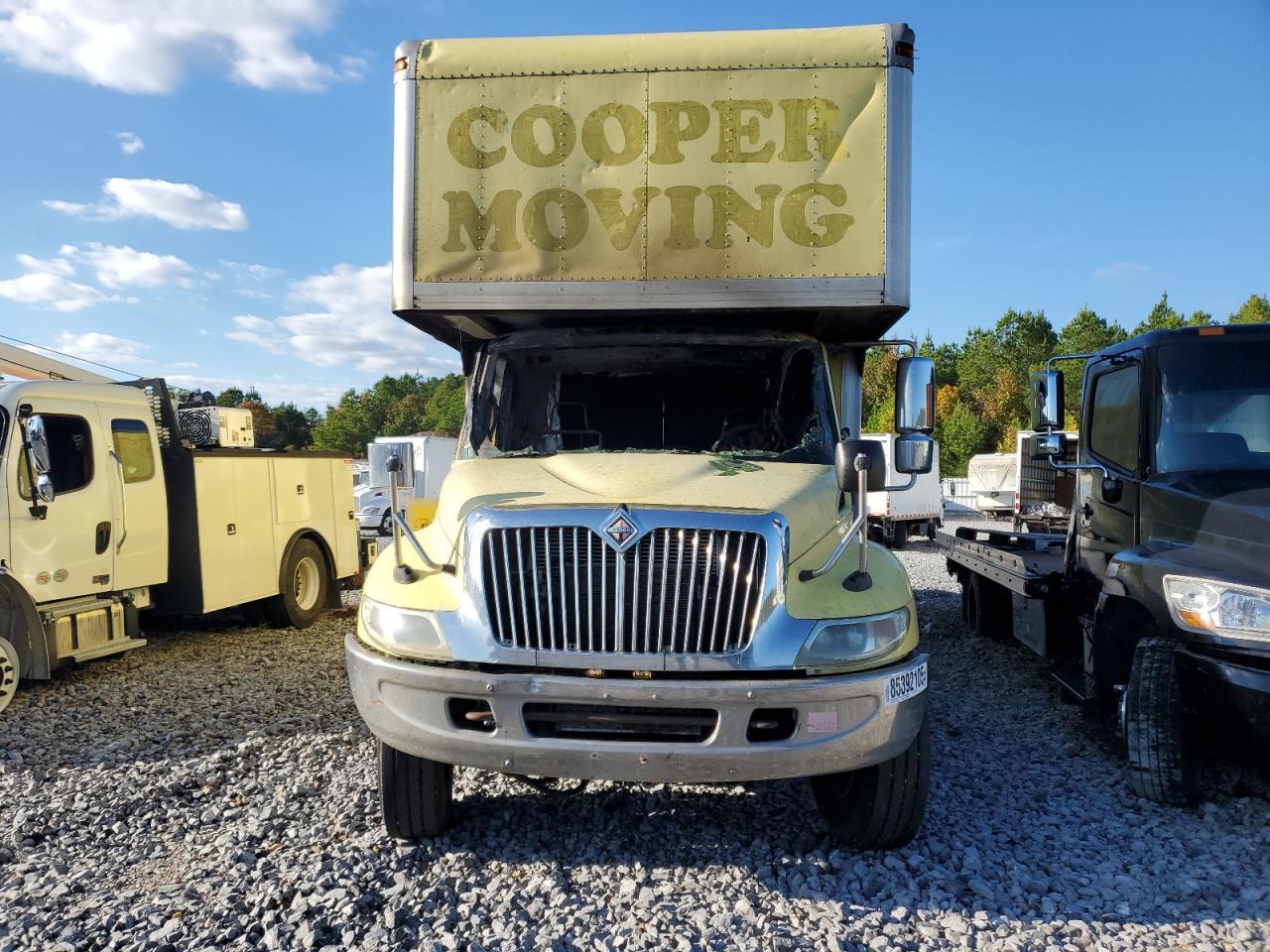 2003 International 4400 BOX Truck