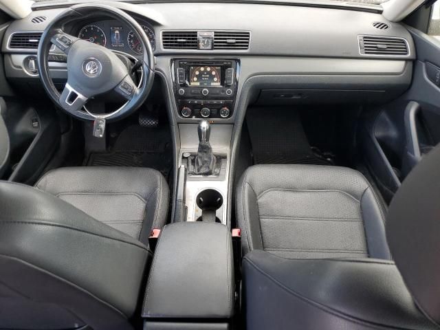 2014 Volkswagen Passat SE