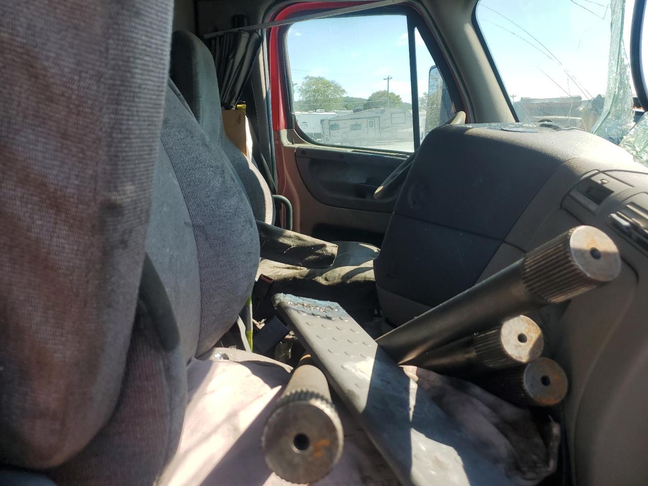 2016 Freightliner Cascadia 125 Semi Truck