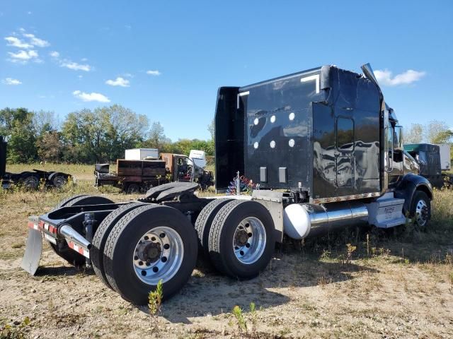 2018 Peterbilt 579 Semi Truck