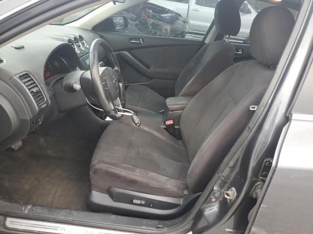 2010 Nissan Altima Base