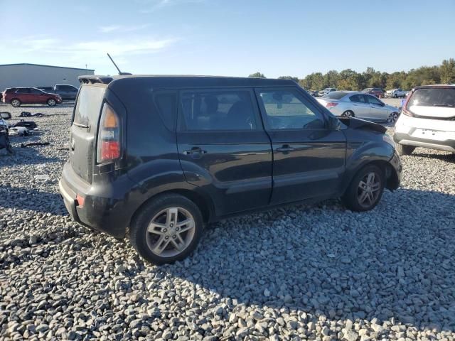 2011 KIA Soul +