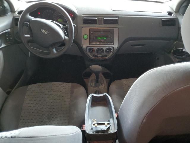 2005 Ford Focus ZX4