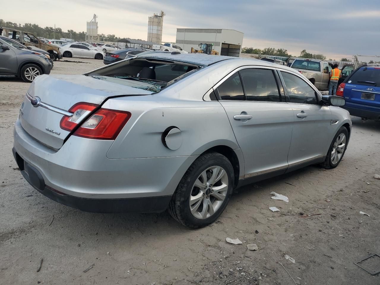 2010 Ford Taurus sel