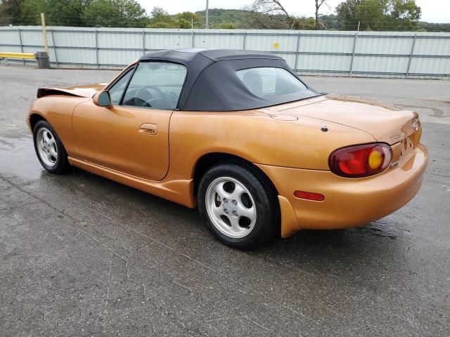 2000 Mazda MX-5 Miata Base