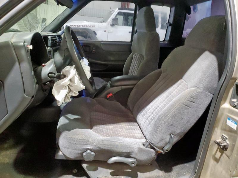 1998 Chevrolet S Truck S10