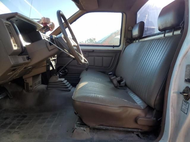 1986 Nissan D21 Short BED
