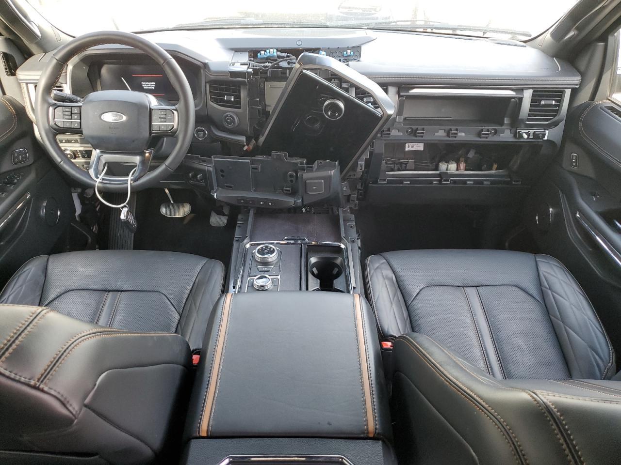 2024 Ford Expedition max Platinum
