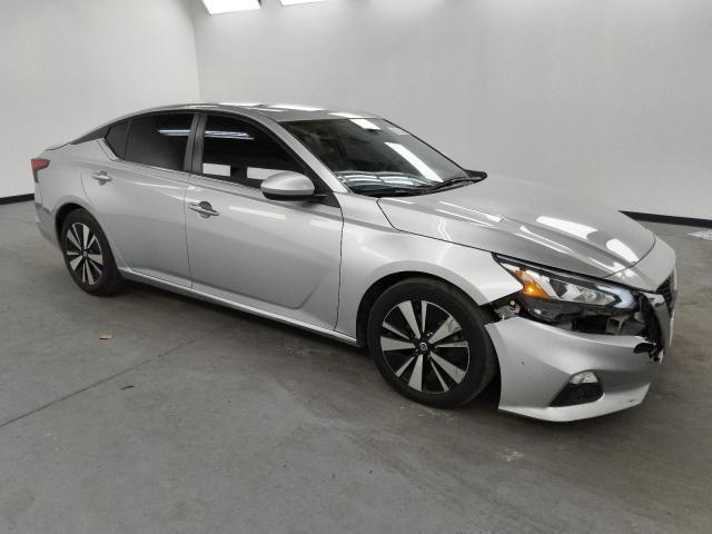 2022 Nissan Altima sv