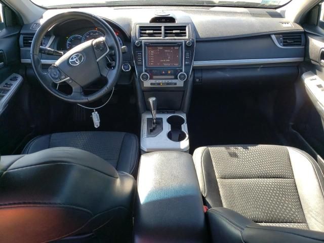 2014 Toyota Camry Hybrid