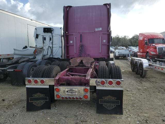 1998 Freightliner FLD Semi Truck