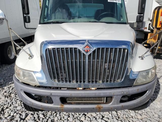 2017 International 4000 4300-BOX Truck