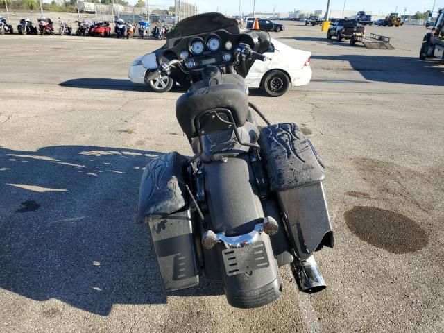 2010 Harley-Davidson Flhx