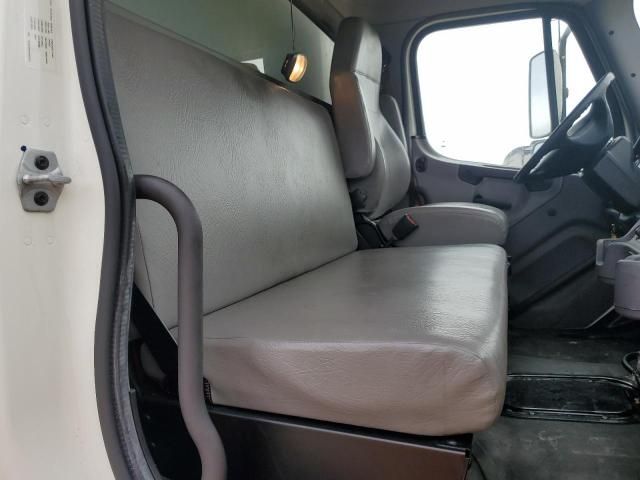 2020 Freightliner Business Class M2 BOX Truck