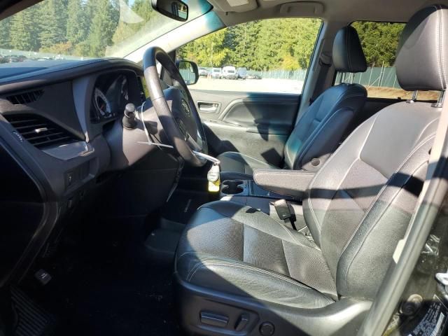 2015 Toyota Sienna Sport
