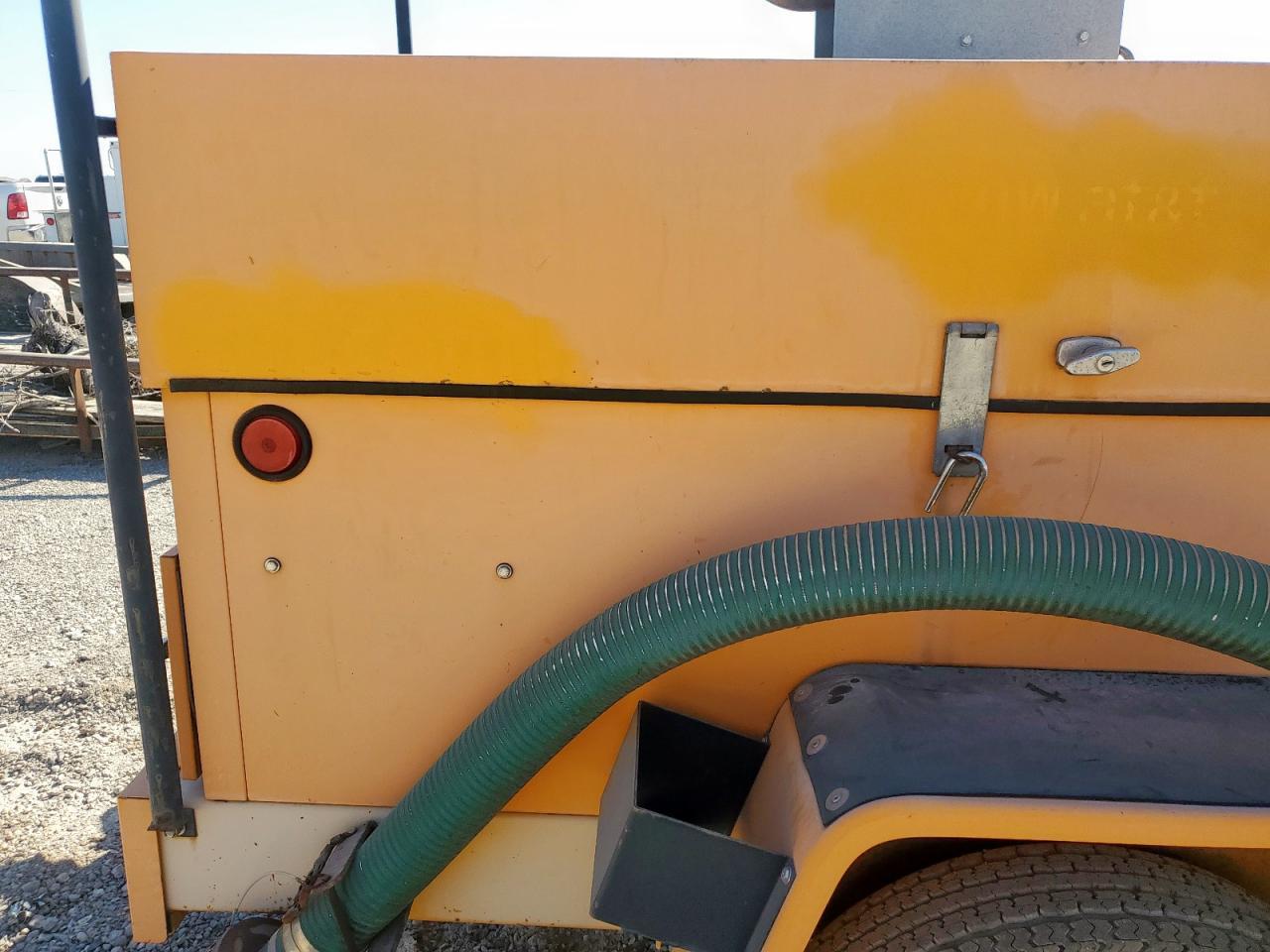 2001 Unknown 2001 Manhole Support Trailer