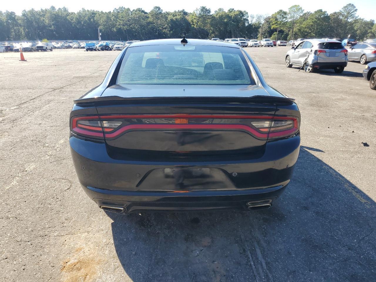 2016 Dodge Charger sxt