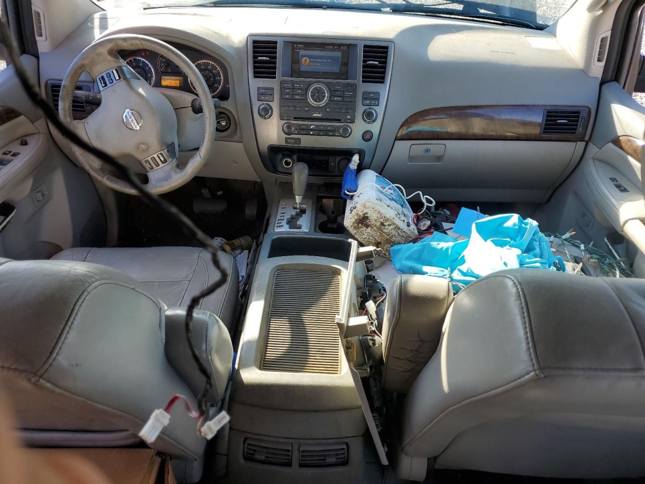 2010 Nissan Armada se