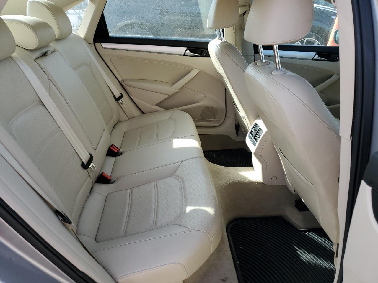 2013 Volkswagen Passat se