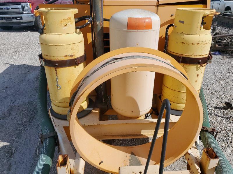 2001 Unknown 2001 Manhole Support Trailer