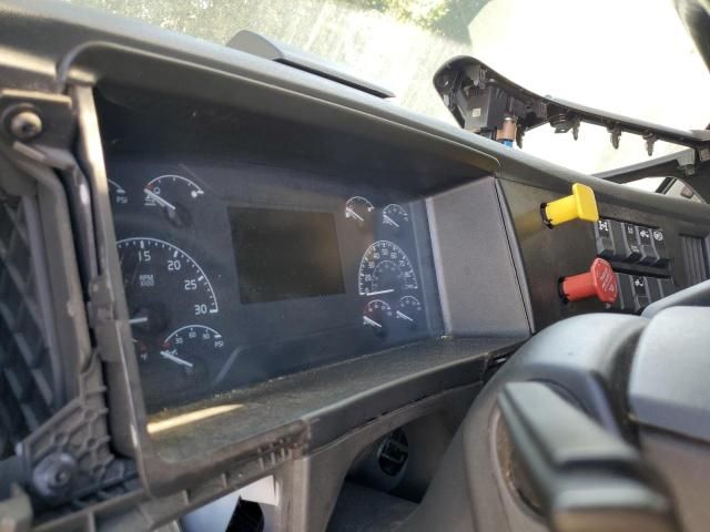 2019 Volvo VNL Semi Truck