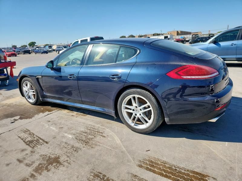 2014 Porsche Panamera 2