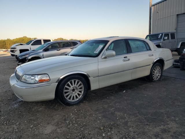 2004 Lincoln Town Car Ultimate