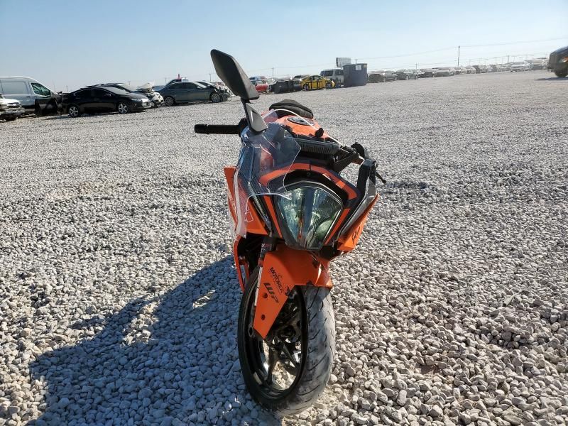 2023 KTM 390 RC