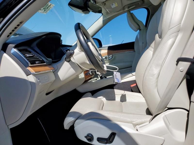 2020 Volvo XC90 T6 Inscription