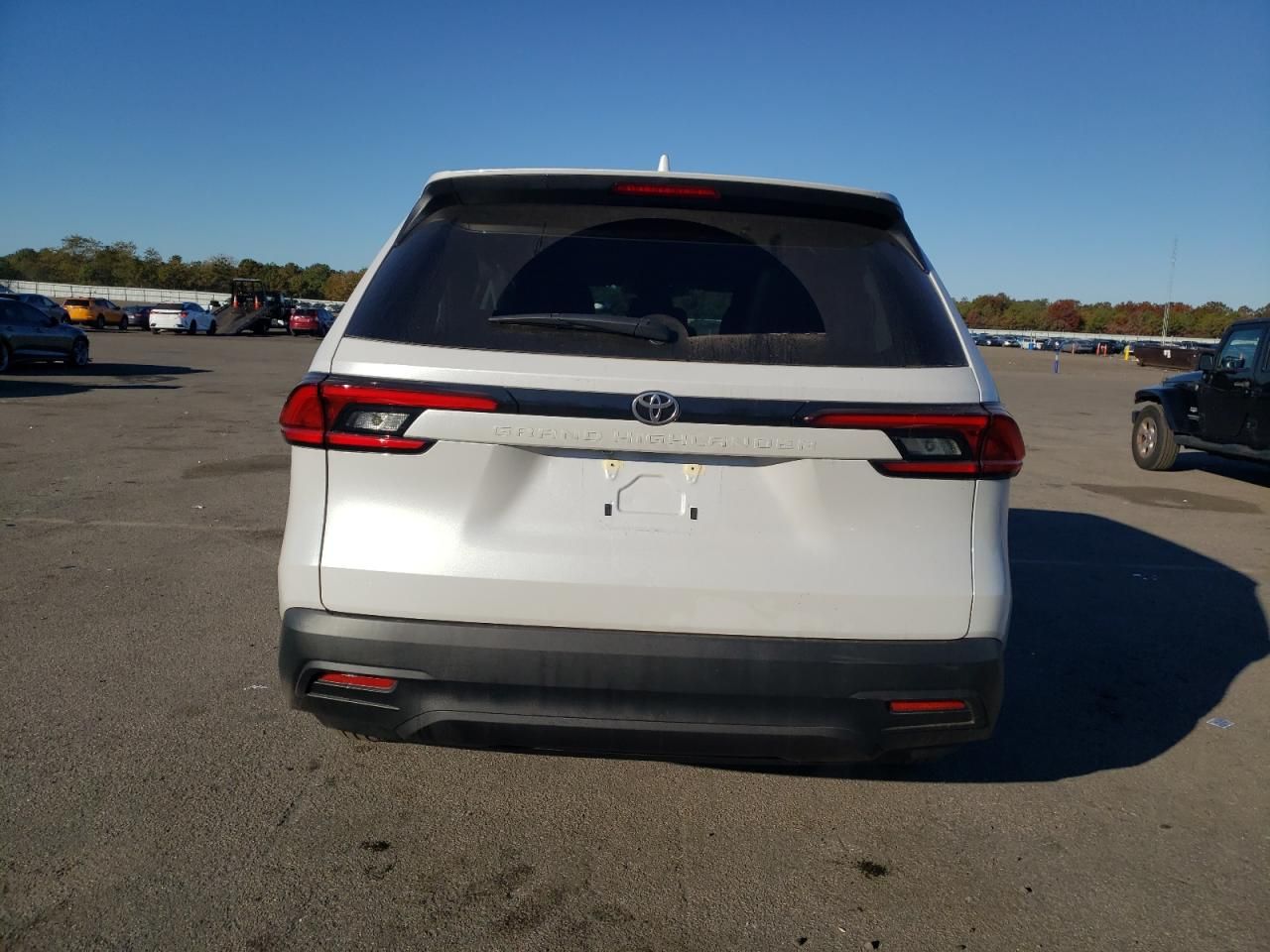 2025 Toyota Grand Highlander le