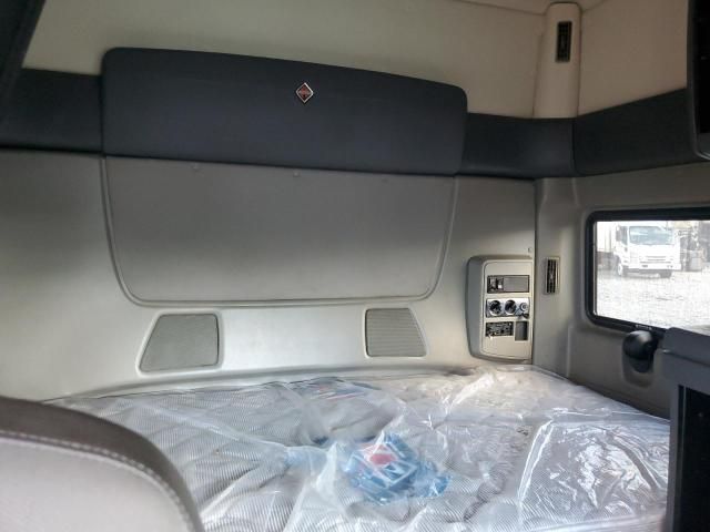 2013 International Prostar