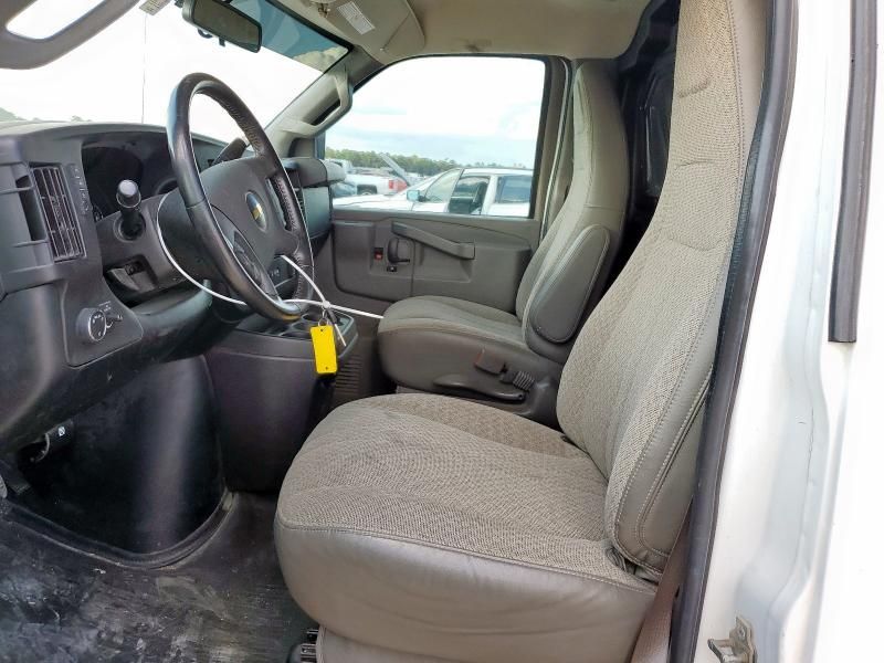 2020 Chevrolet Express G2500