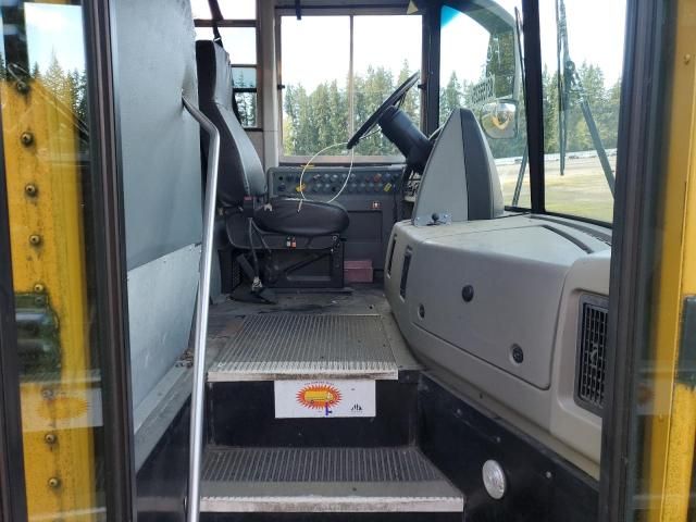 2009 Thomas SAF-T-LINER HDX-School Bus