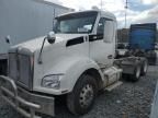 2018 Kenworth T880 Semi Truck