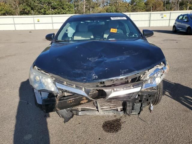 2014 Toyota Camry Hybrid
