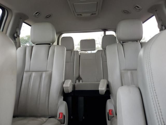2013 Chrysler Town & Country Touring