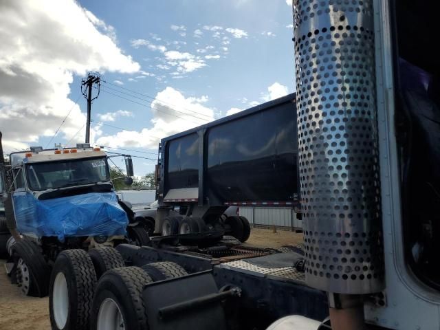 2000 Peterbilt Tractor 378