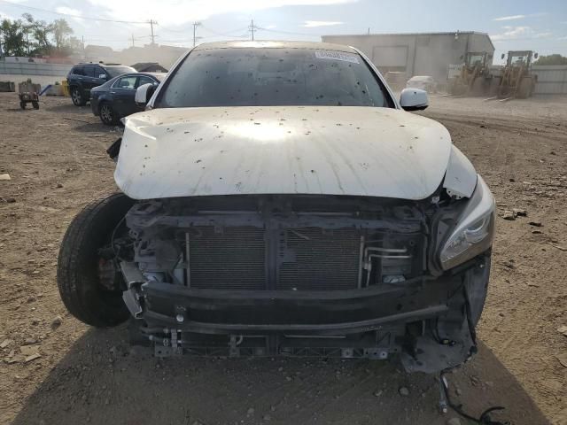 2015 Infiniti Q70 3.7
