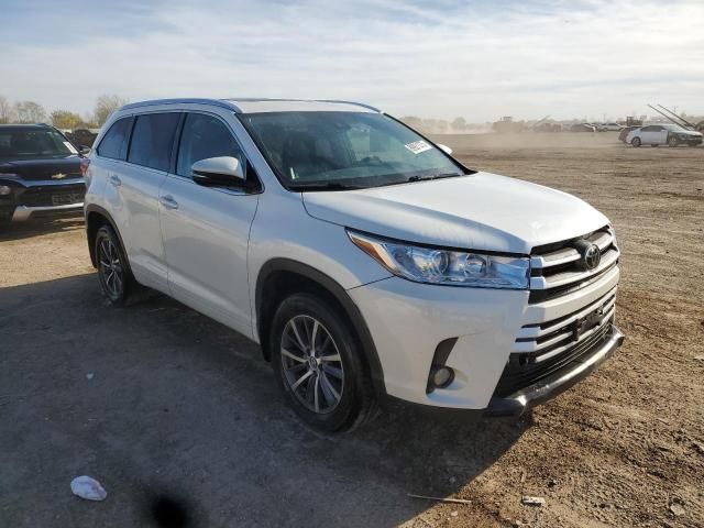 2018 Toyota Highlander se