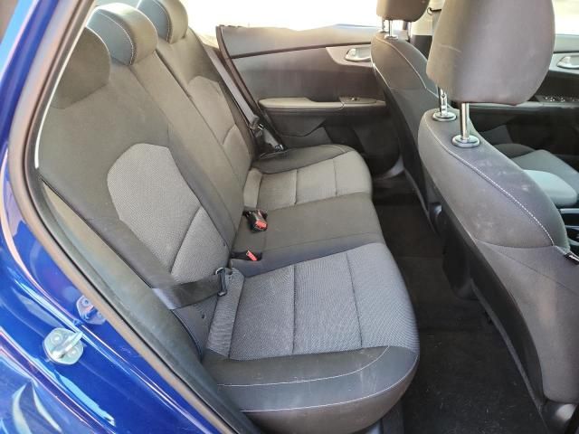 2023 KIA Forte LX